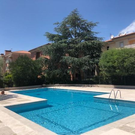 Belle résidence au centre de Saint Tropez avec piscine et garage Extérieur photo